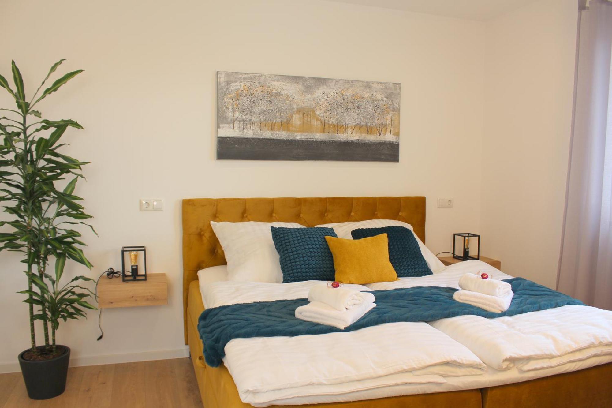 Apartment Mit Voll Ausgestatetter Kueche, Badewanne, Balkon, Parkplatz Vor Dem Haus, Ruhig Gelegen, Ada4 Кулмбах Екстериор снимка