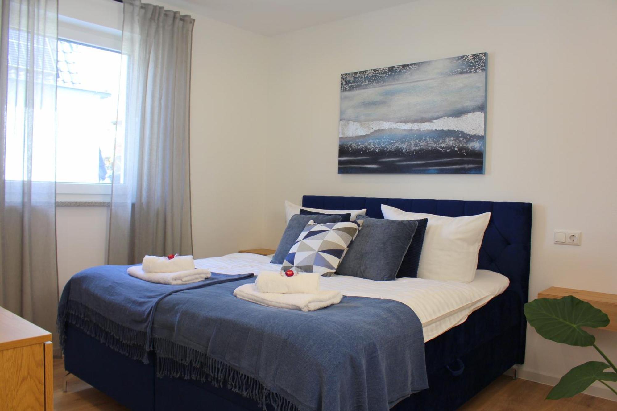 Apartment Mit Voll Ausgestatetter Kueche, Badewanne, Balkon, Parkplatz Vor Dem Haus, Ruhig Gelegen, Ada4 Кулмбах Екстериор снимка