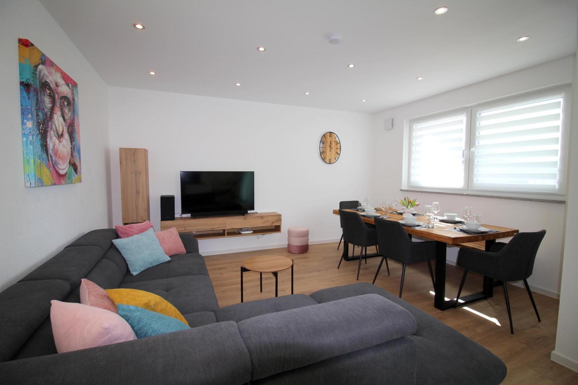 Apartment Mit Voll Ausgestatetter Kueche, Badewanne, Balkon, Parkplatz Vor Dem Haus, Ruhig Gelegen, Ada4 Кулмбах Екстериор снимка