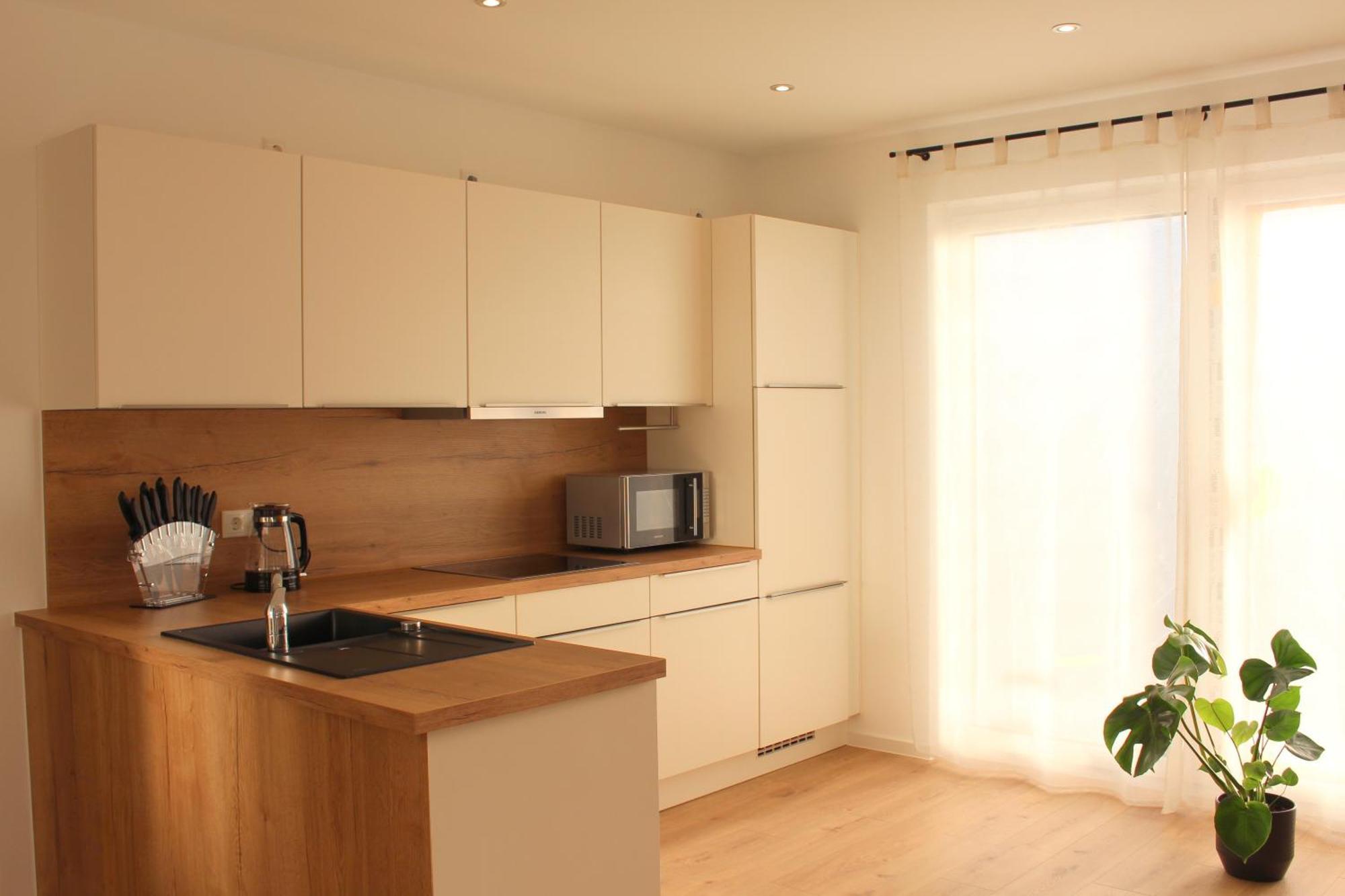 Apartment Mit Voll Ausgestatetter Kueche, Badewanne, Balkon, Parkplatz Vor Dem Haus, Ruhig Gelegen, Ada4 Кулмбах Екстериор снимка