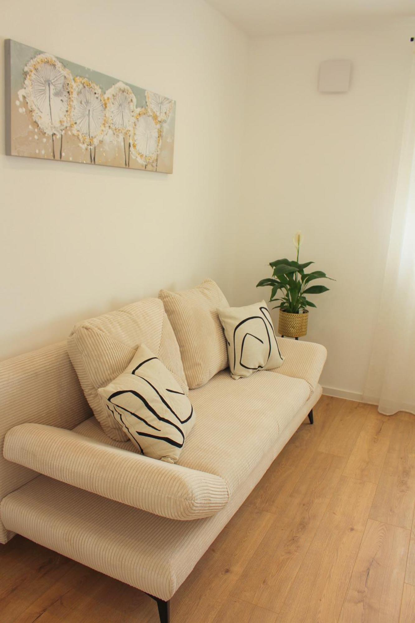 Apartment Mit Voll Ausgestatetter Kueche, Badewanne, Balkon, Parkplatz Vor Dem Haus, Ruhig Gelegen, Ada4 Кулмбах Екстериор снимка