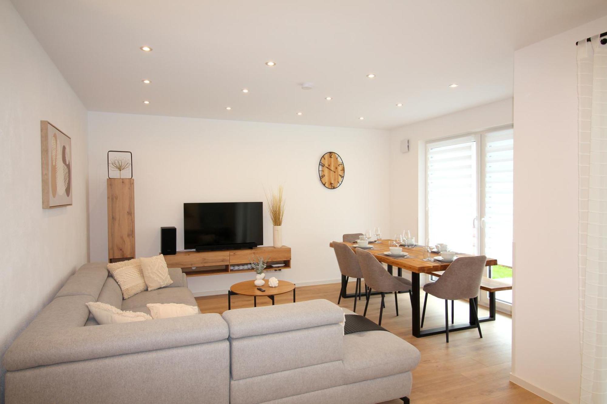 Apartment Mit Voll Ausgestatetter Kueche, Badewanne, Balkon, Parkplatz Vor Dem Haus, Ruhig Gelegen, Ada4 Кулмбах Екстериор снимка