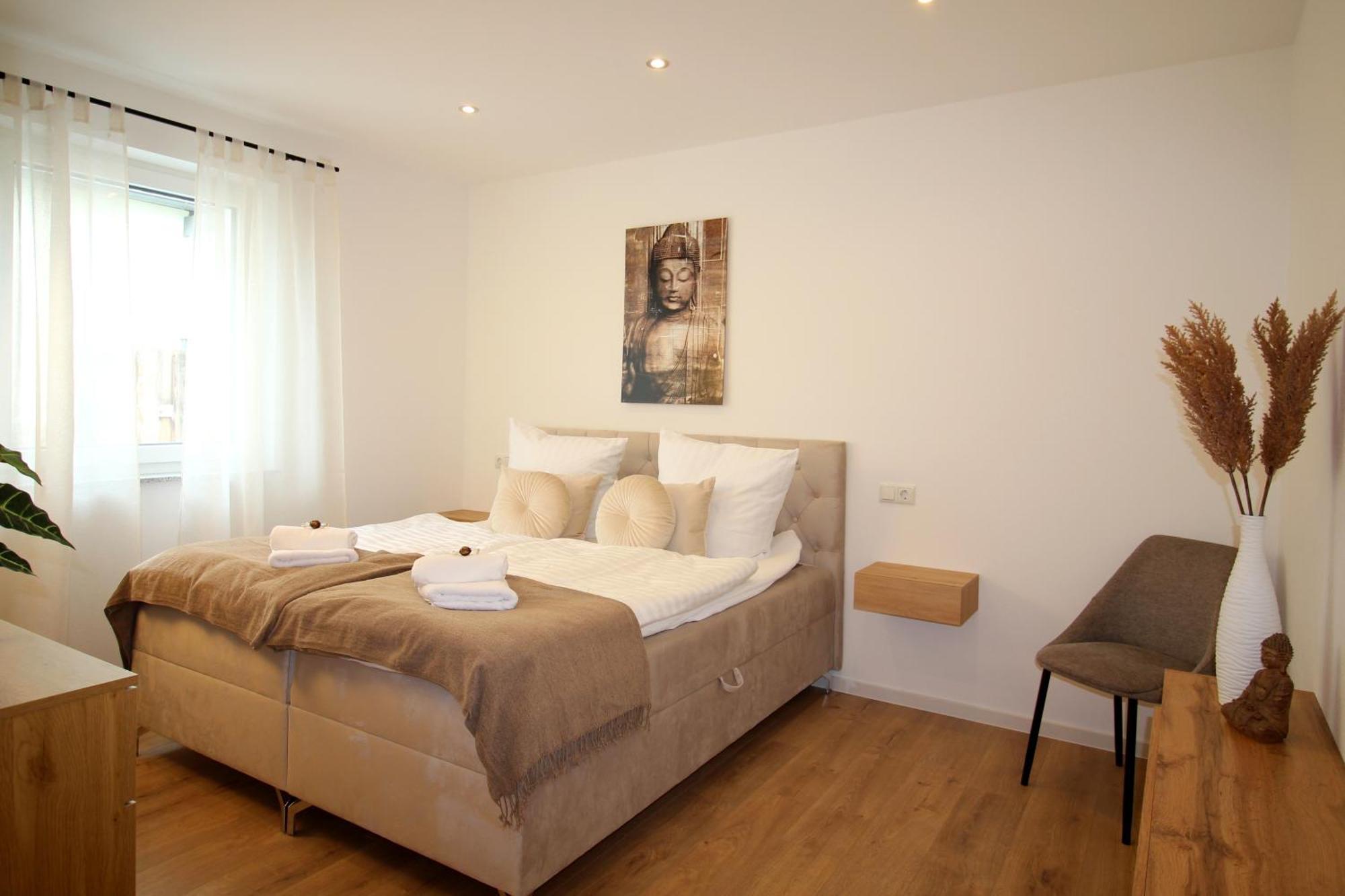 Apartment Mit Voll Ausgestatetter Kueche, Badewanne, Balkon, Parkplatz Vor Dem Haus, Ruhig Gelegen, Ada4 Кулмбах Екстериор снимка